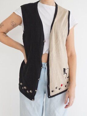 CJ Banks Black Cream Colorblock Cat Paw Print Novelty Button Knit Vest XL